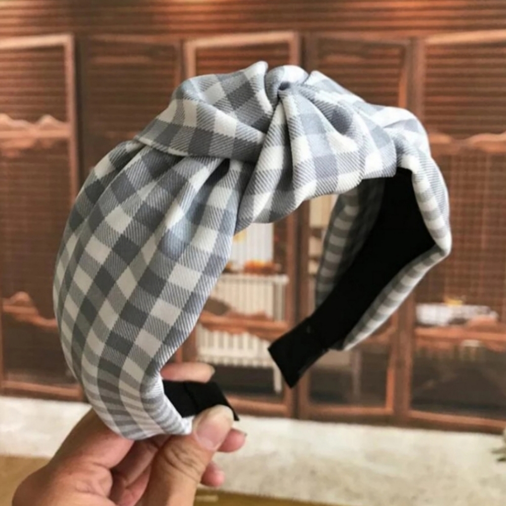 Gingham Plaid Topknot Headband - Gray & White